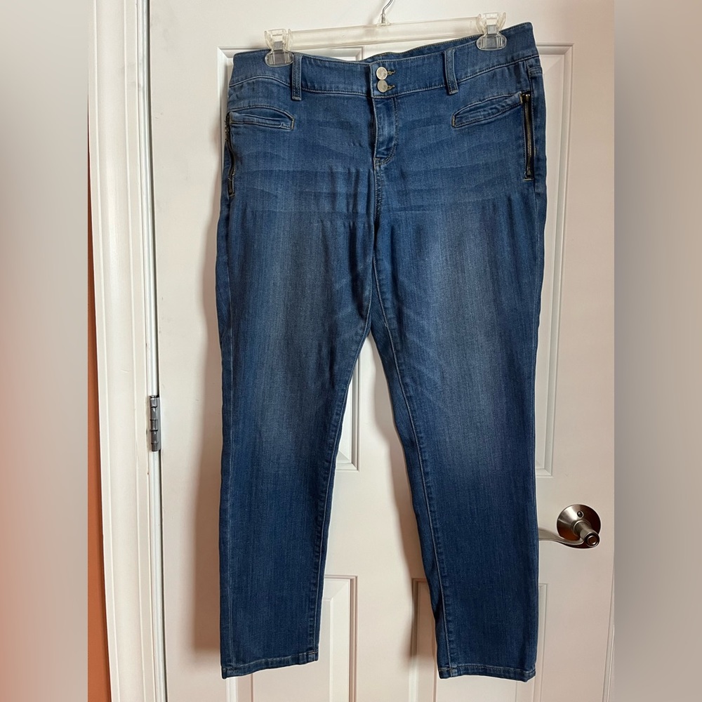 New York & Company Soho boyfriend jeans